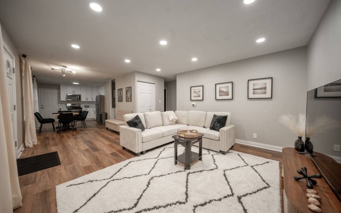 Streamwood House | 120 m² House ∙ 3 bedrooms ∙ 6 guests