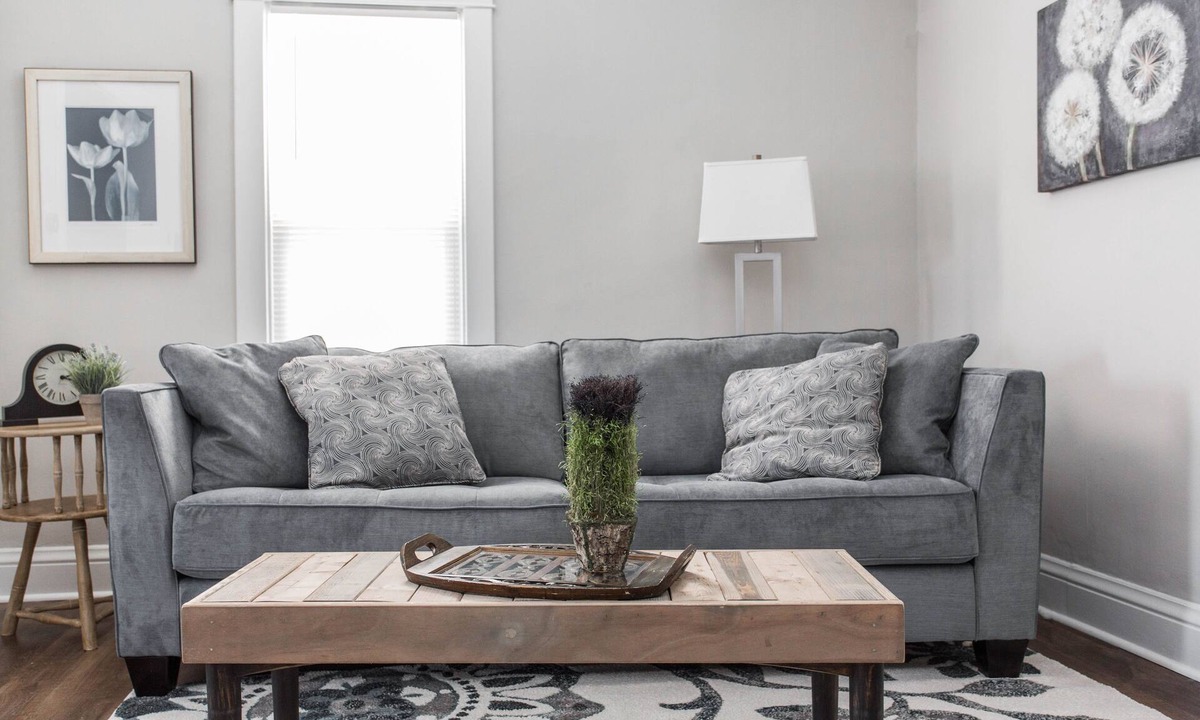Libertyville House | 2 Bdr House ★ Perfect for Navy Graduations