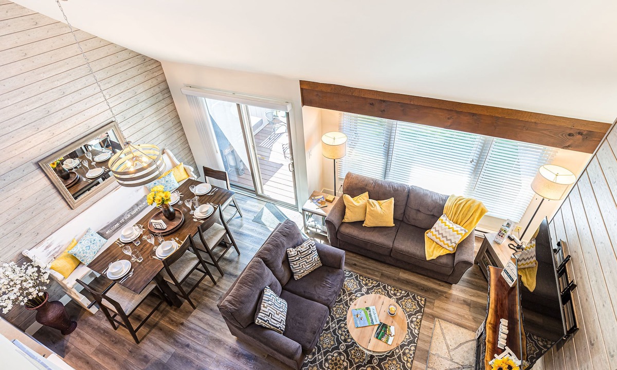 The Galena Territory House | 2 Bedroom +Loft, 2 bath townhouse in The Galena Territory