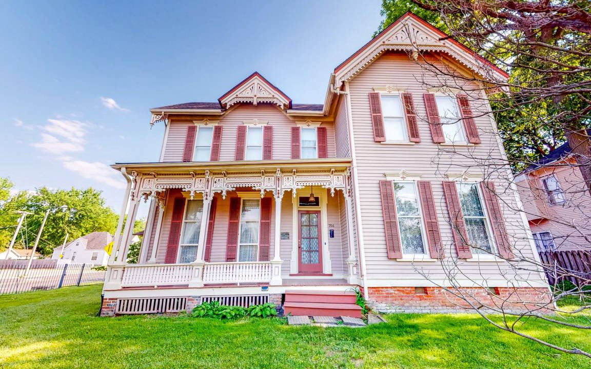 Springfield House | 232 m² House ∙ 4 bedrooms ∙ 8 guests