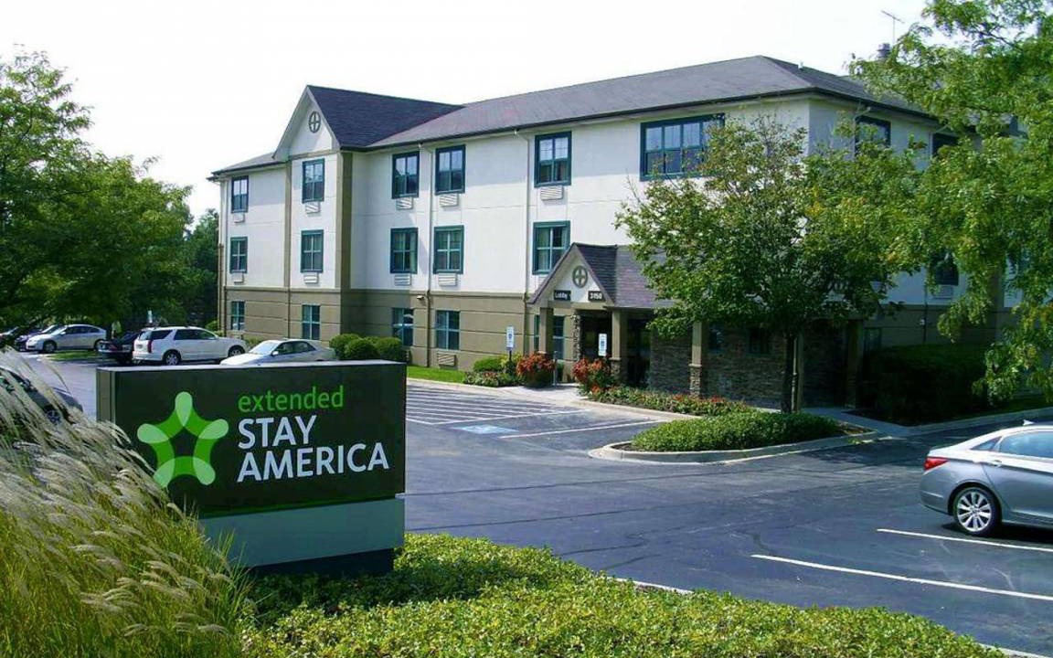 Downers Grove Hotel | 27 m² Hotel ∙ 127 guests