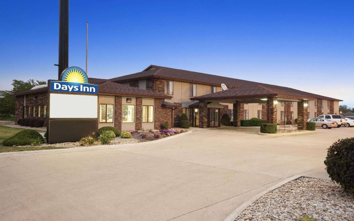 Oglesby Hotel | 27 m² Hotel ∙ 127 guests