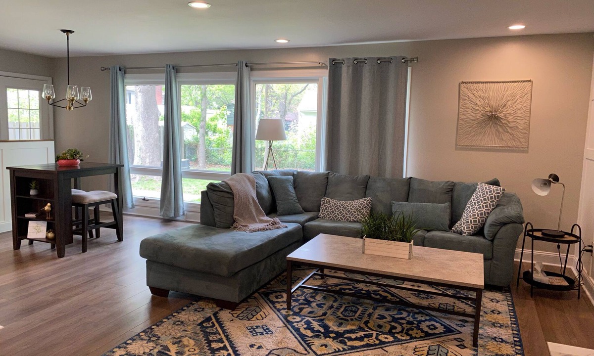 Springfield House | 3 BR, w/garage &1BR set up as home office w/printer