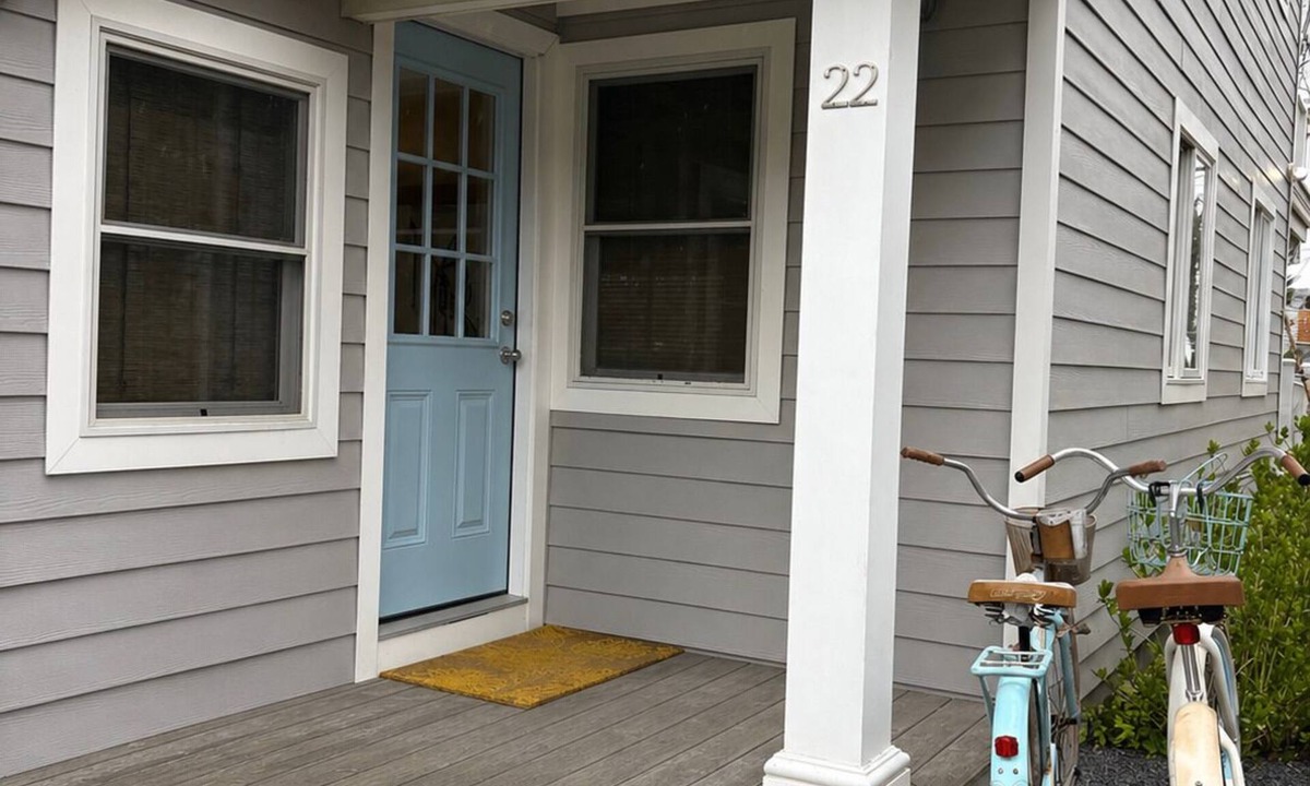 Hampton Bays House | 3 MILES FROM US OPEN GOLF - 4-bedroom cottage on the Peconic Bay