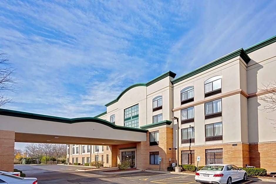 Arlington Heights Hotel | 3-Star Hotel ∙ Wingate by Wyndham - Arlington Heights