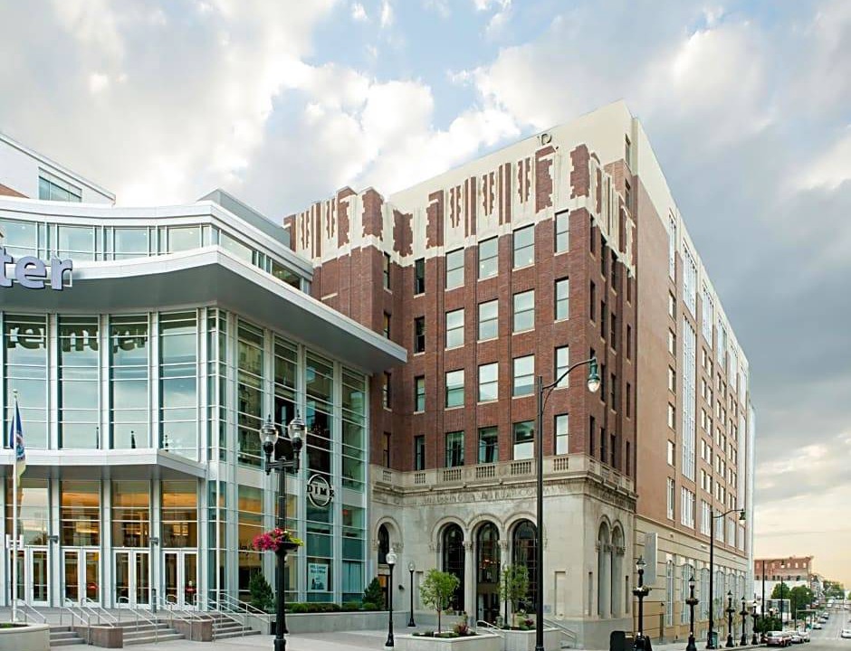 Hamilton District Hotel | 3-Star Hotel ∙ Renaissance Allentown Hotel