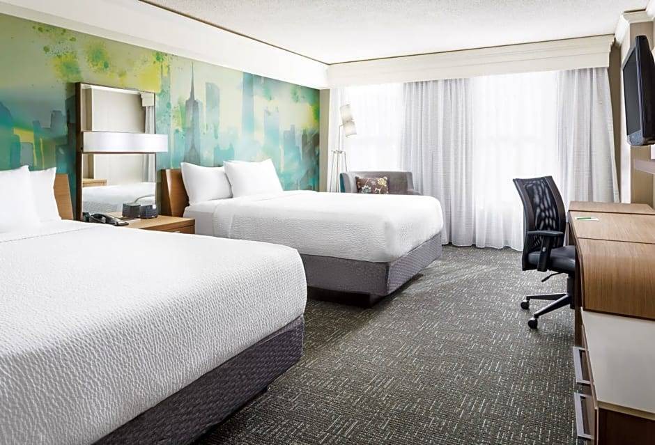 Streeterville Hotel | 3-Star Hotel ∙ Courtyard Chicago Downtown/Magnificent Mile