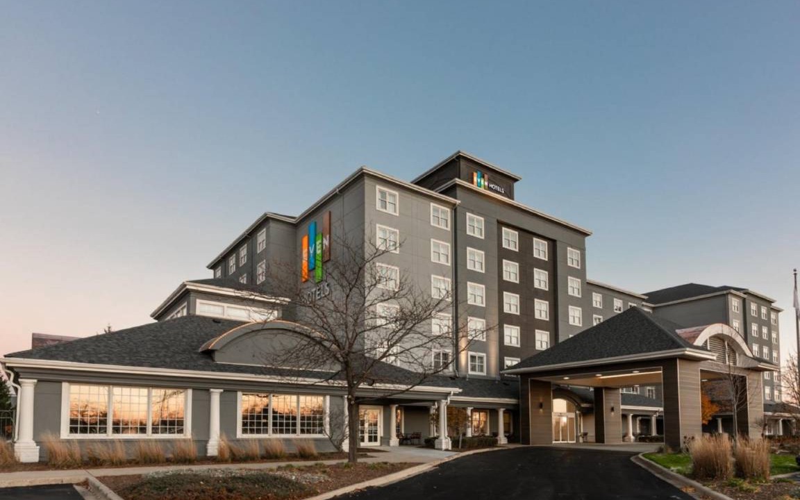 Tinley Park Hotel | 47 m² Hotel ∙ 127 guests