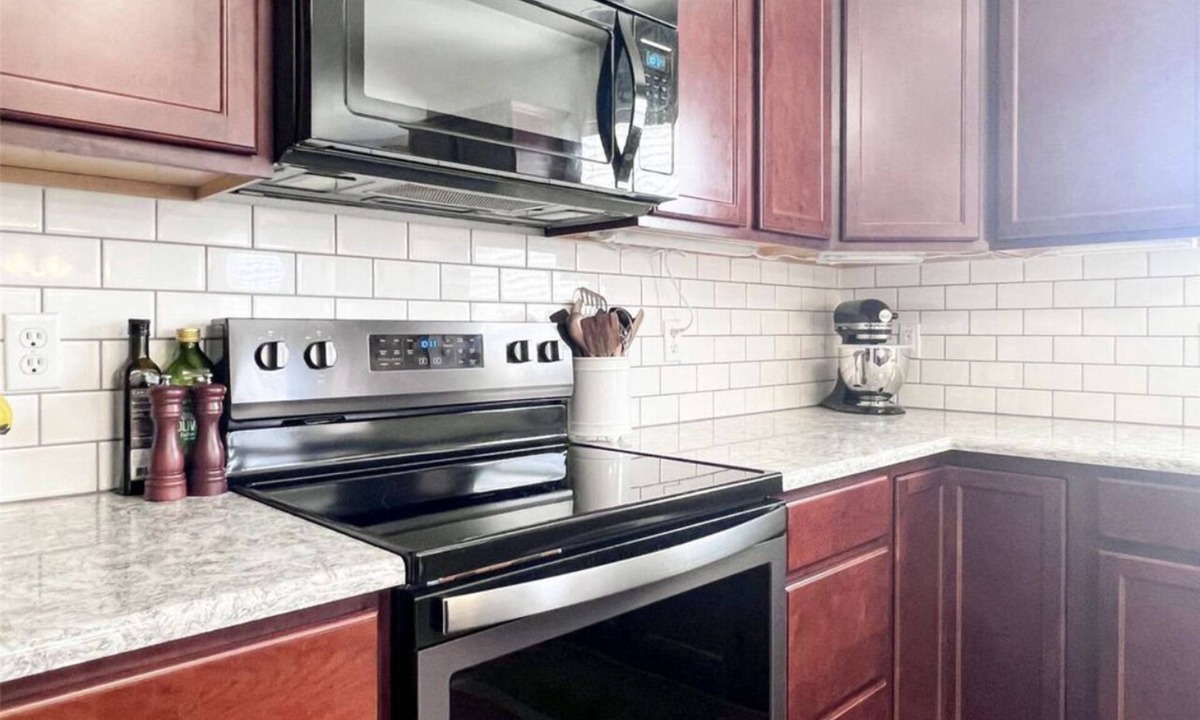 New Baden House | 5 bedrooms near SAFB