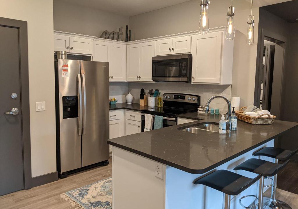Champaign Apartment | 520 Neil Heart of Downtown Champaign