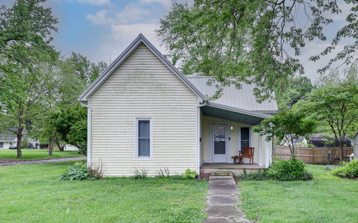 Carterville House | 69 m² House ∙ 3 bedrooms ∙ 8 guests