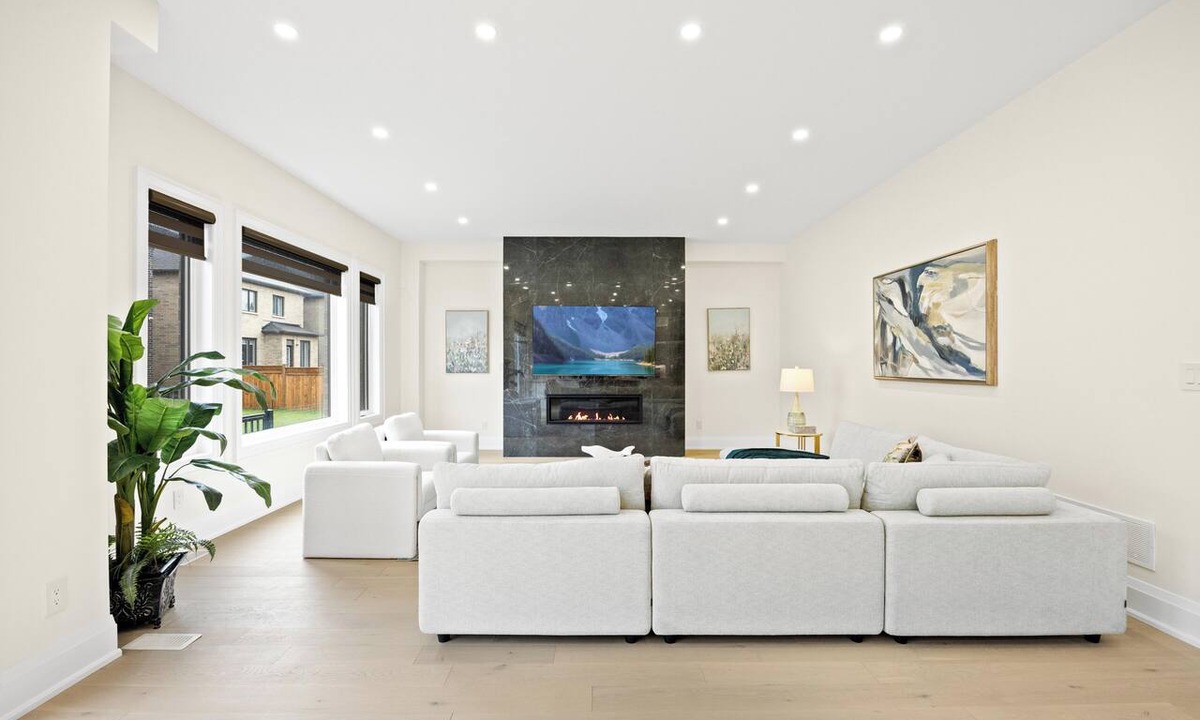 Brampton House | 6BR Brampton Detached ~ 100% Spotless & Private