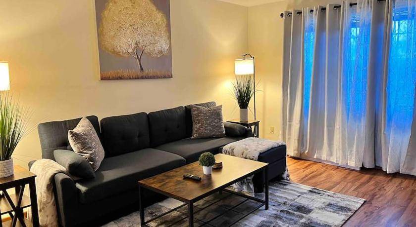 Orange Prairie Apartment | 74 m² Apartment ∙ 2 bedrooms ∙ 4 guests