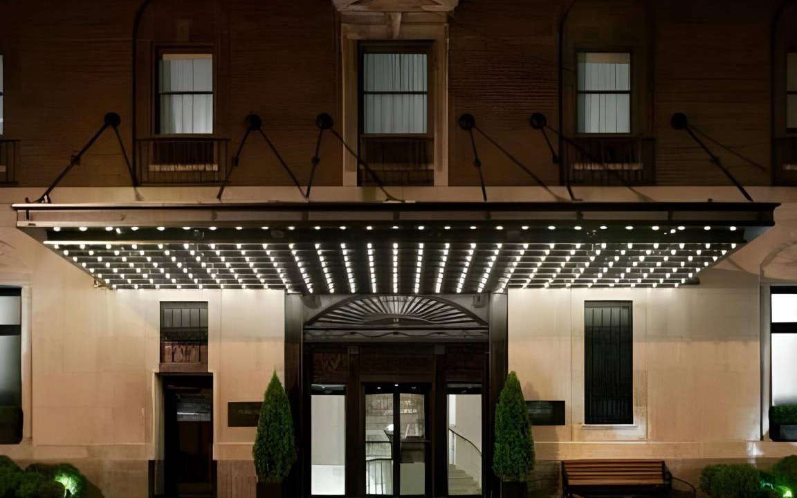 Gold Coast Hotel | 74 m² Hotel ∙ 127 guests