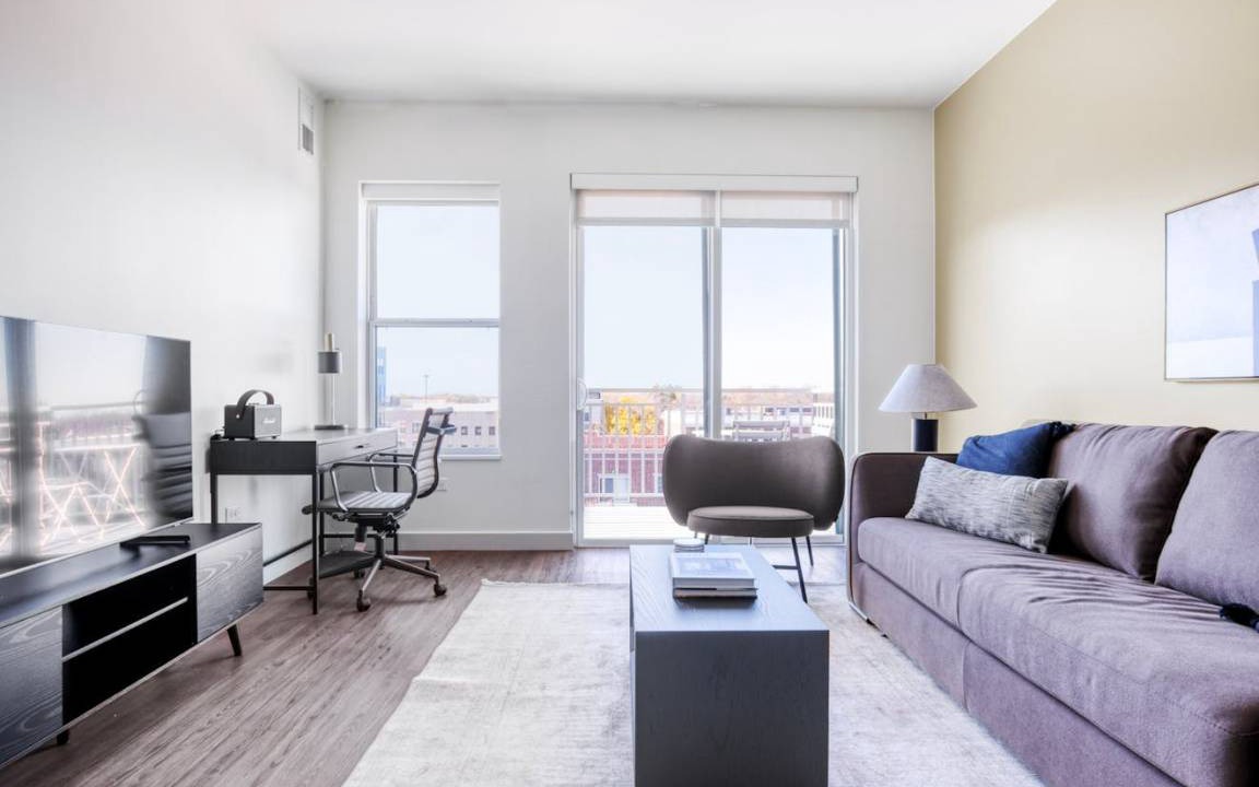 Elmhurst Apartment | 76 m² Apartment ∙ 1 bedroom ∙ 2 guests