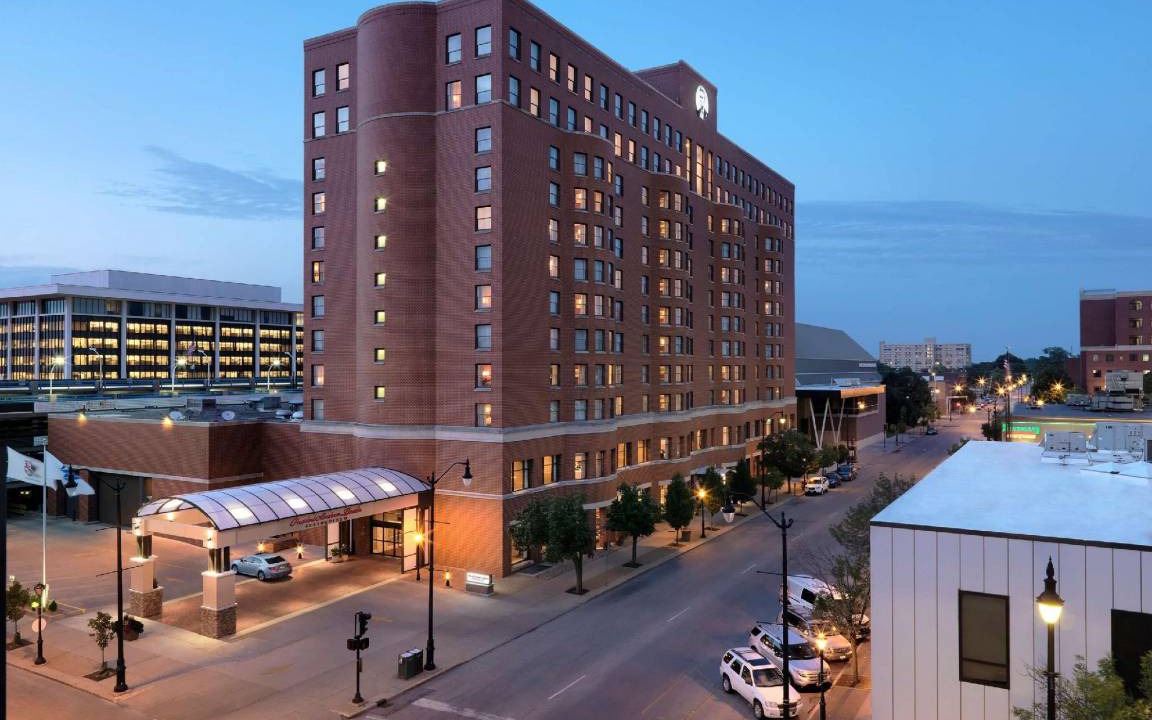 Downtown Springfield Hotel | 80 m² Hotel ∙ 127 guests