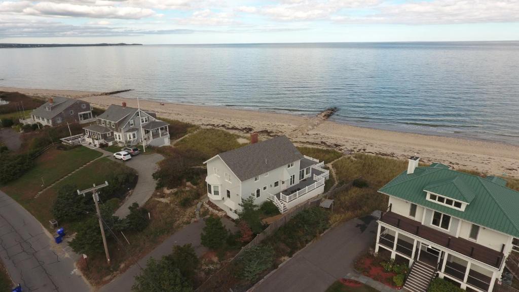 Sagamore Beach House | 93 Phillips Rd