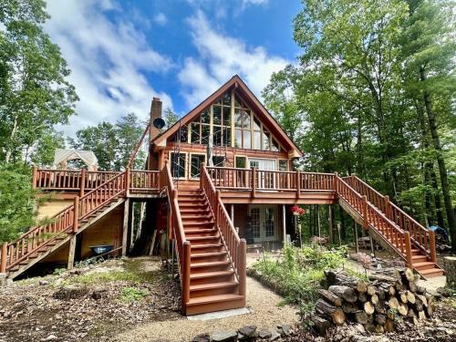 Mount Jackson Ski Chalet | A Custom-Built Swiss-Style Luxury Mountain Retreat