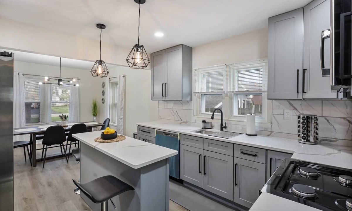 Wood Dale House | AeroStay Retreat