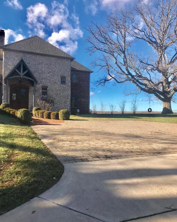 Quincy Villa | Affordable Luxury Mansion
