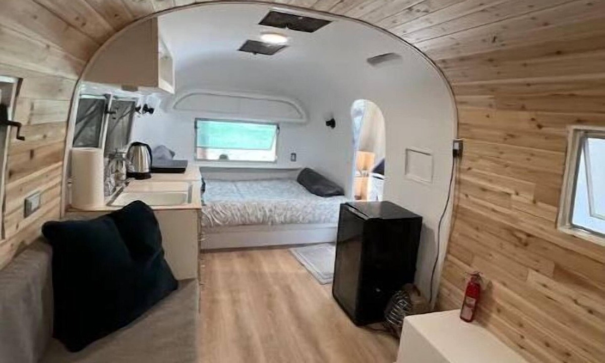 Riverside House | Airstream Art Studio Sculpture/Nature Preserve