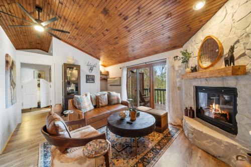 Boone House | Algonquin Cottage