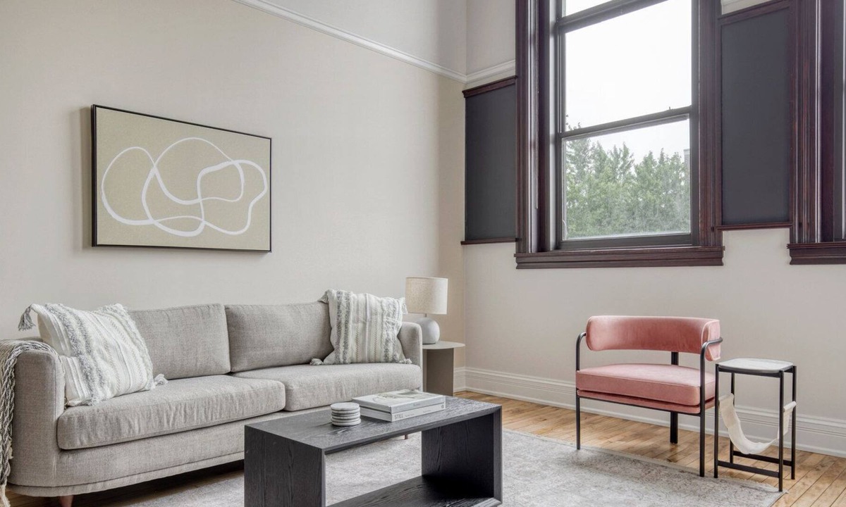 Noble Square Apartment | Amazing West Town 2BR nr I-90 & Blue Line, by Blueground