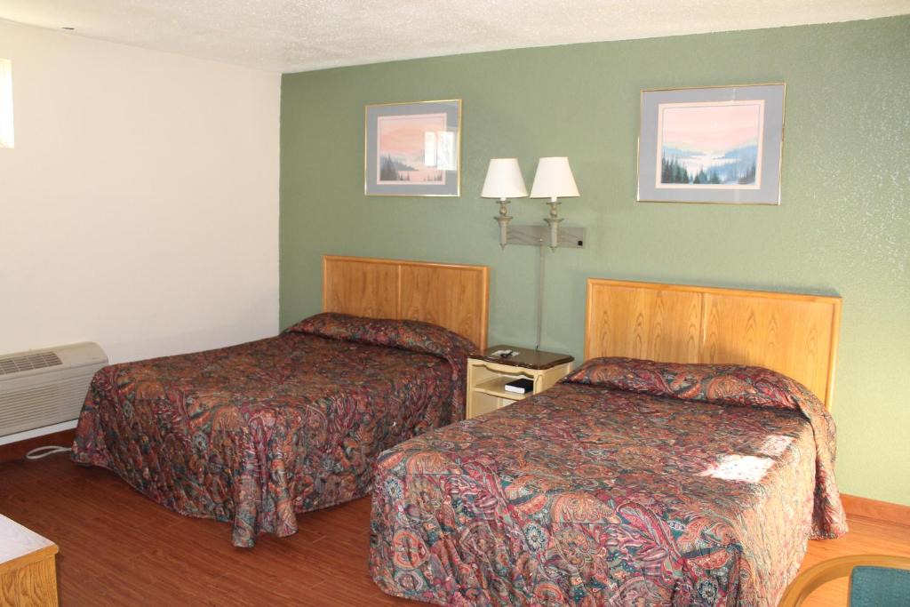 Rock Island Hotel | American Motor Inn - Rock Island