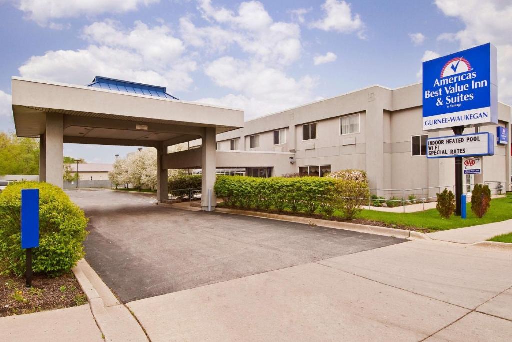 Waukegan Hotel | Americas Best Value Inn Waukegan