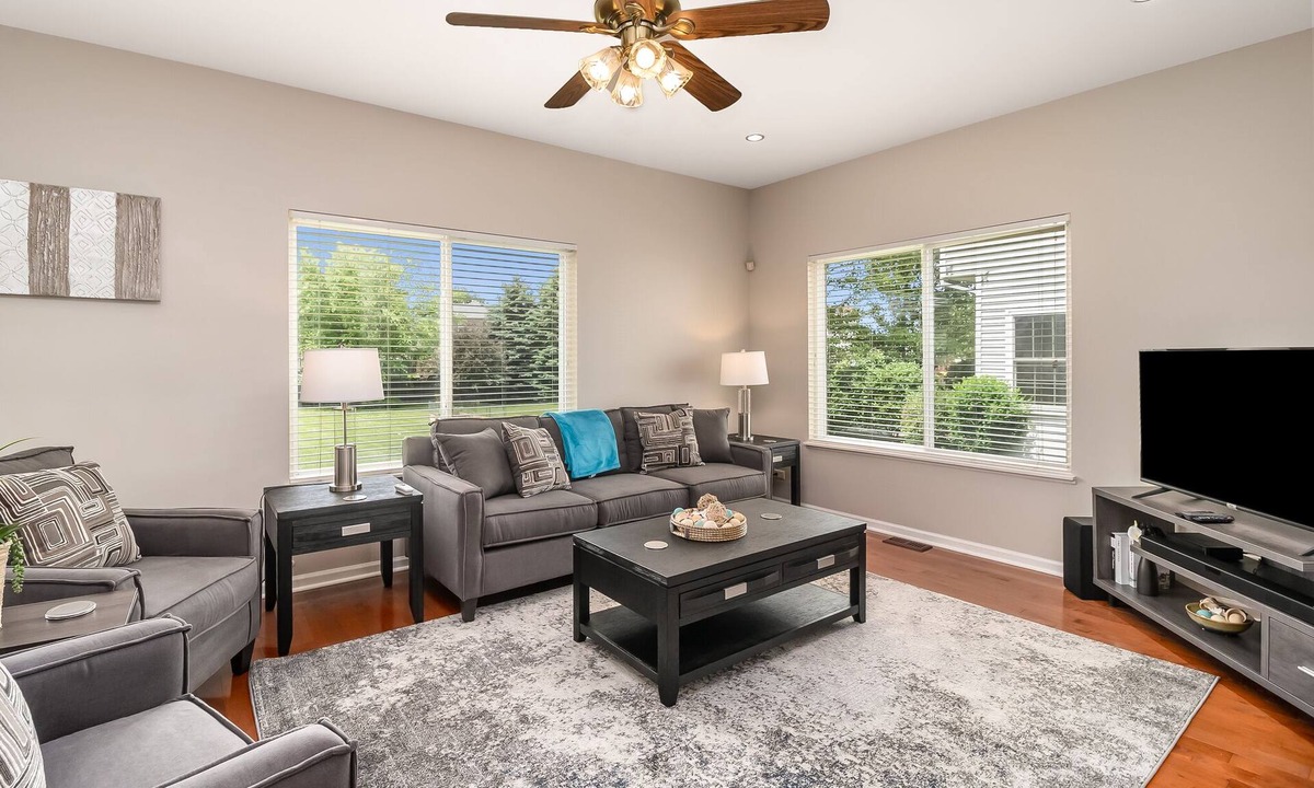 Fox Valley House | Aurora FHS Rental - Shiloh