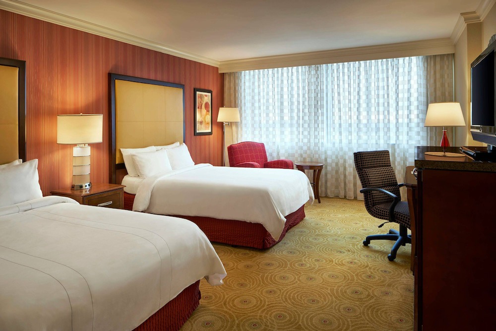 Downtown West Hotel | Baltimore Marriott Inner Harbor at Camden Yards