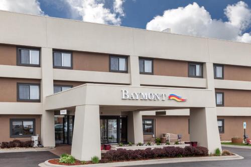 Baymont | Glenview