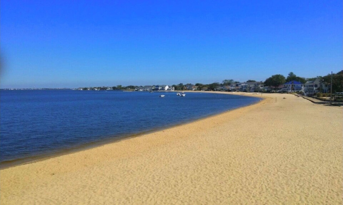 Ocean Gate House | Beachside Gem in Ocean Gate, NJ ! Discover pure beach bliss in Dana’s Place!