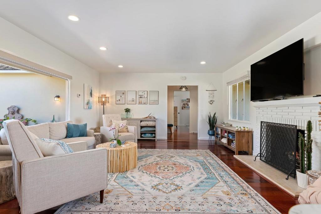 Toro Canyon House | Bella Luna