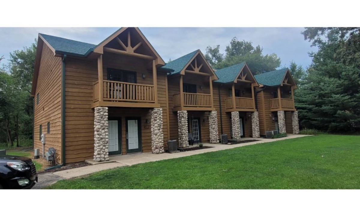 Utica House | Bella Villa familiar. WIFI. Close to Starved Rock Park Hiking trails. Relaxing!