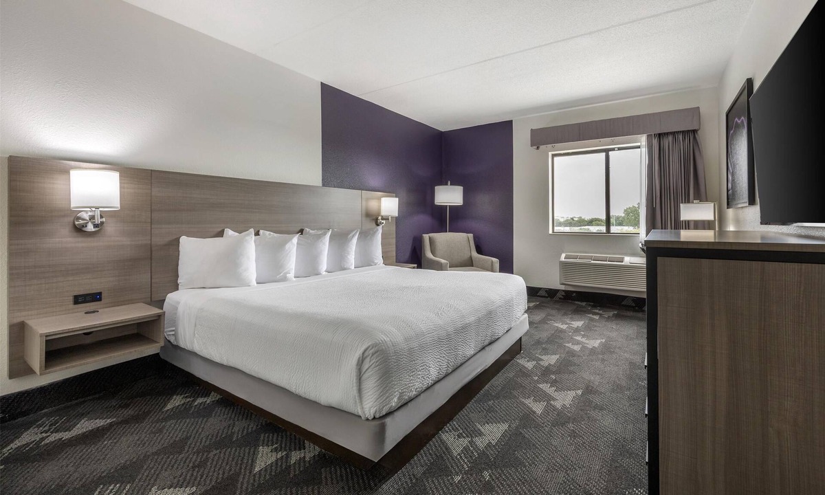 Bolingbrook Hotel | Best Western Bolingbrook Hotel