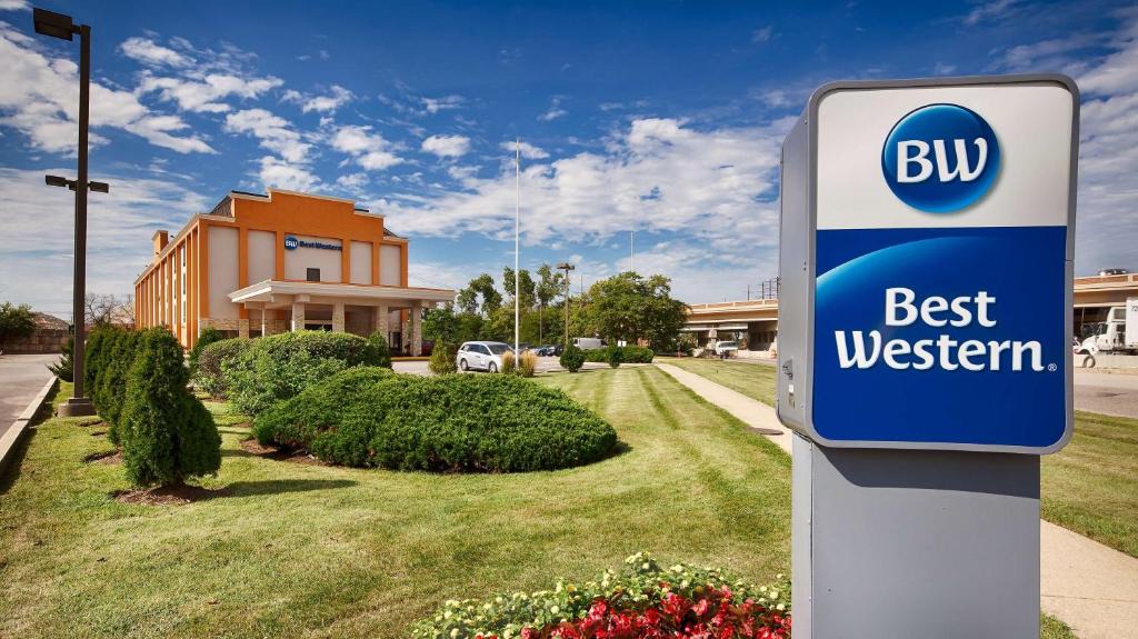 Elk Grove Village Hotel | Best Western O'Hare/Elk Grove Hotel