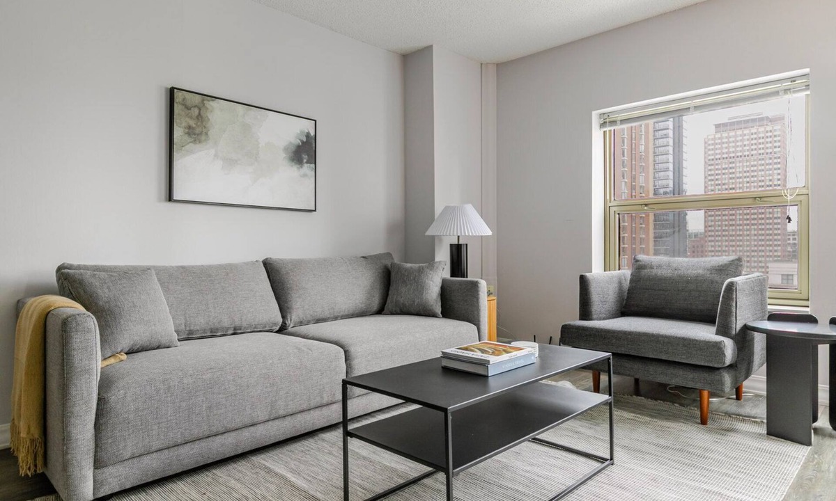 Rush and Division Apartment | Blueground | Gold Coast, AC, nr Hancock Center
