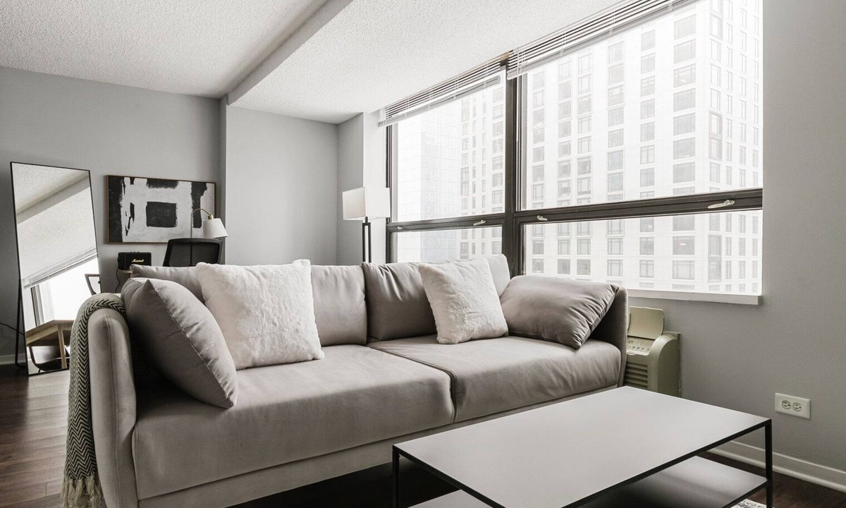 Streeterville Apartment | Blueground | Streeterville, pool & gym, nr pier
