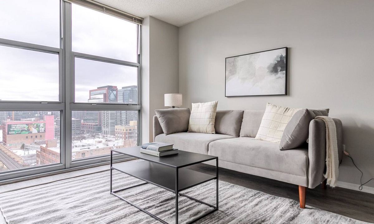 West Loop Apartment | Blueground | West Loop, gym & bbq, nr Willis Tower