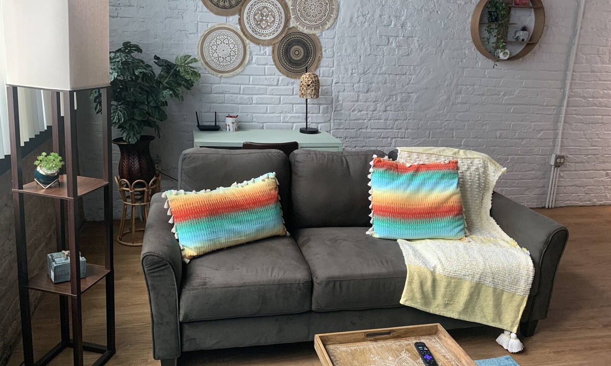 Near South Side Apartment | Bohemian Enclave- Short Walk to McCormick/Wintrust