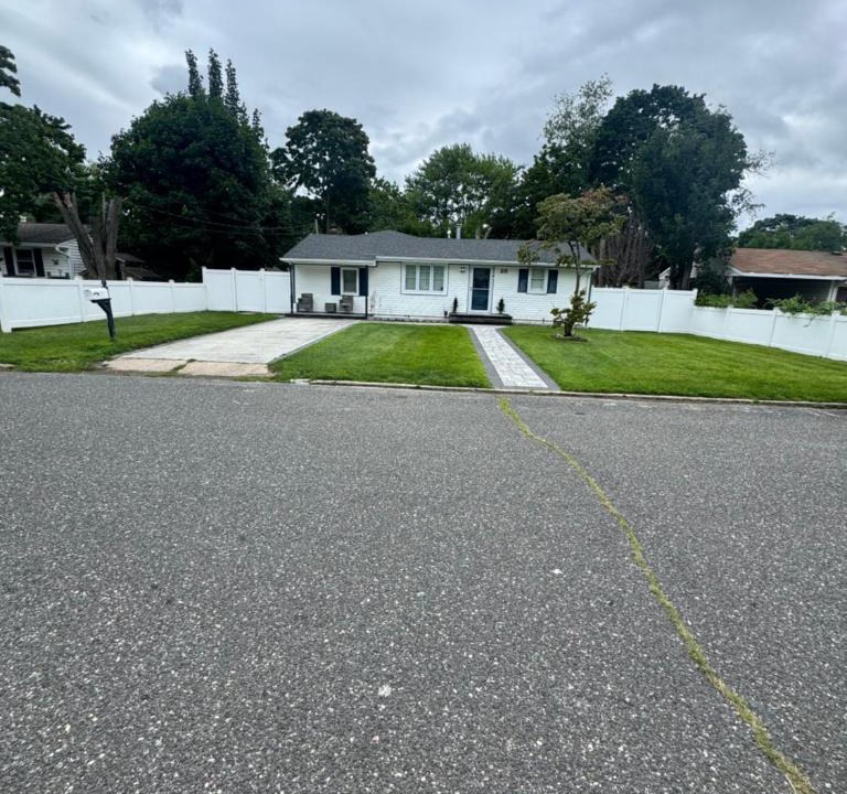 Central Islip Apartment | Bright & Comfortable Home in the Heart of It All