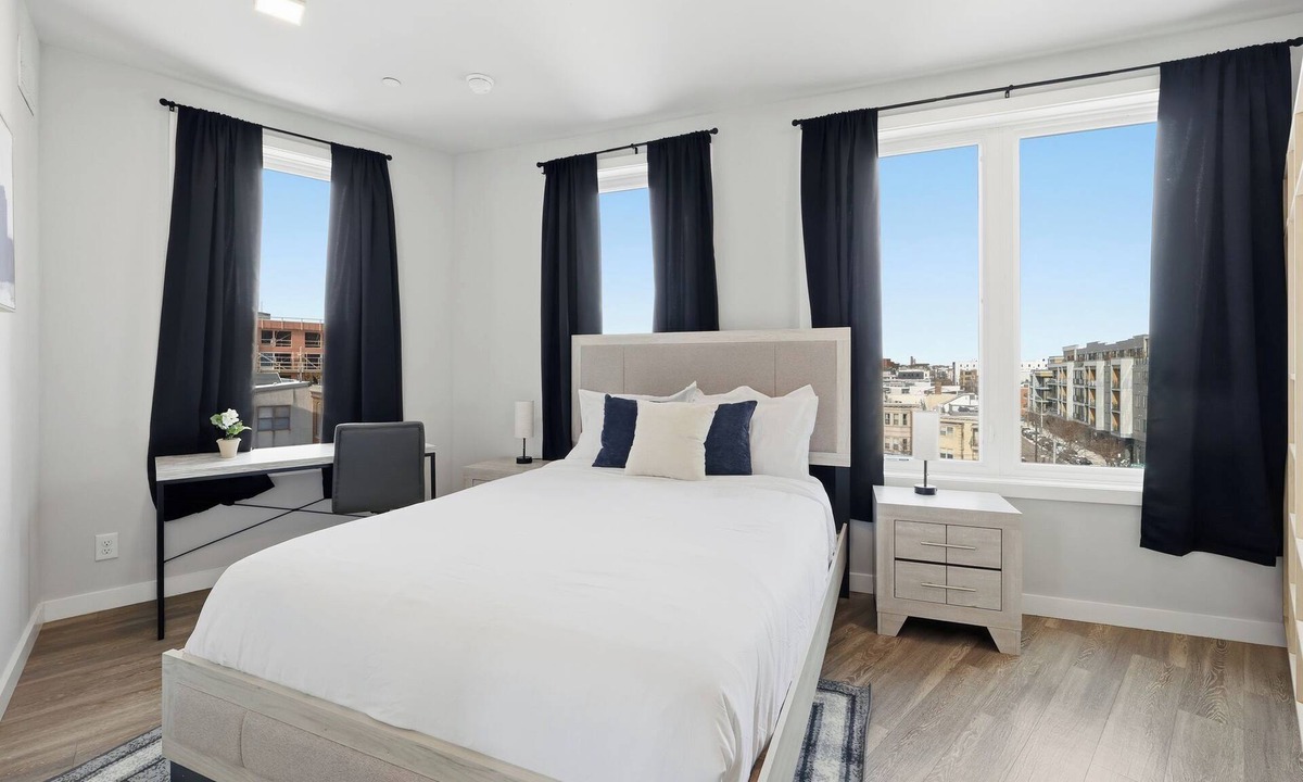 Northern Liberties Apartment | Bright Modern 2BR Apartment in Prime Location