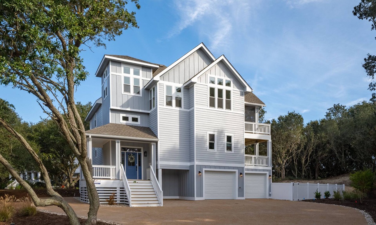 Corolla House | Bubbles Up: Private Pool, Hot Tub, Currituck Club Resort