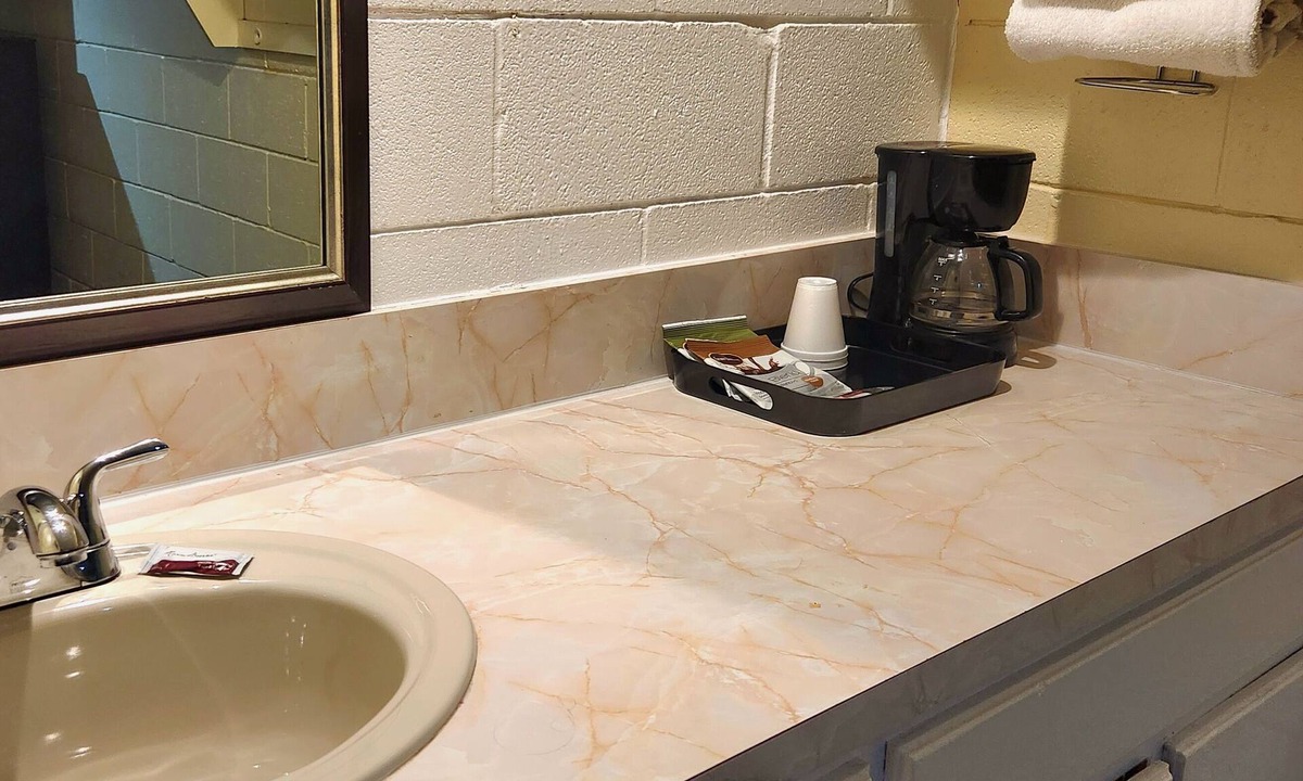 Bartlesville Hotel | Budget Inn