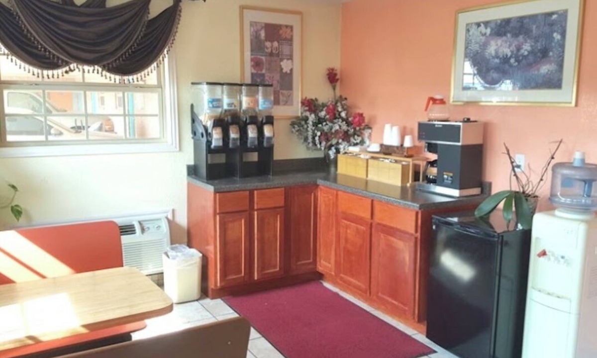 Coleman Hotel | Budget Inn