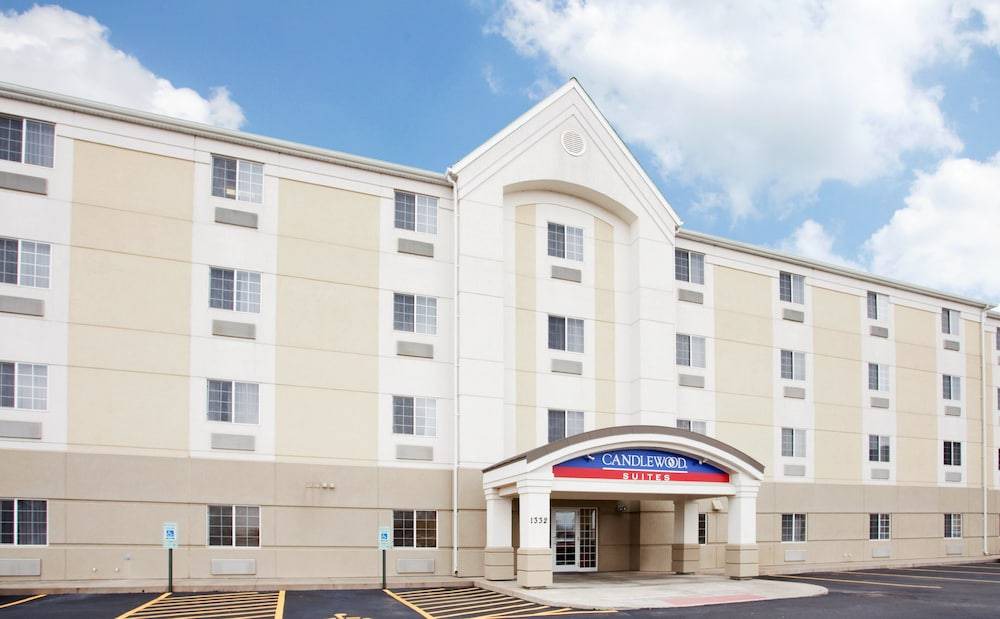 O'Fallon Hotel | Candlewood Suites Ofallon, Il - St. Louis Area, an IHG Hotel