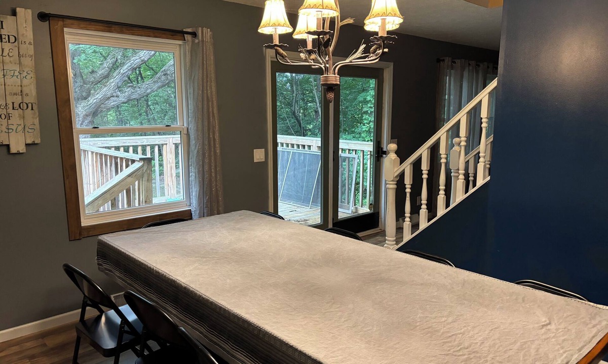 Macomb House | Charming 3-bedroom pet friendly home in Macomb