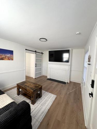 Enderly Park House | Charming Classic, duplex Home with a Modern Twist