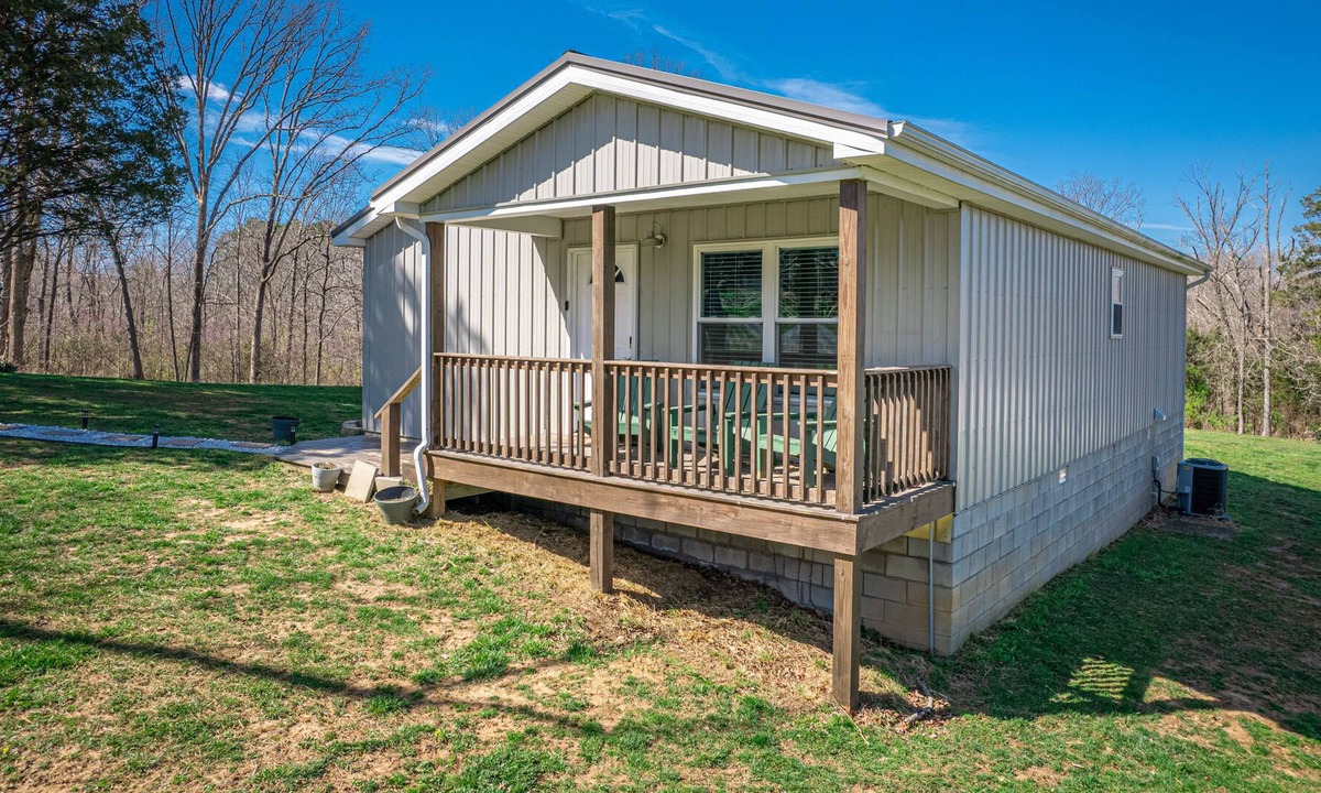 Herod House | Charming Cottage on 6 Acres with Central AC